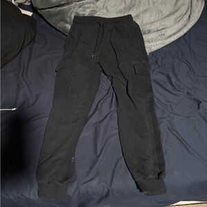 Gymshark Men's Dark Cargo SweatPants